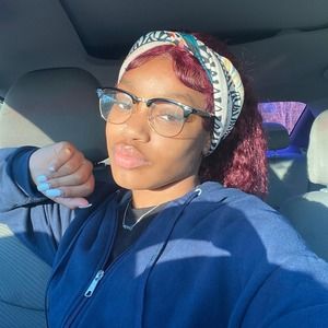 Meet your Posher, Laay